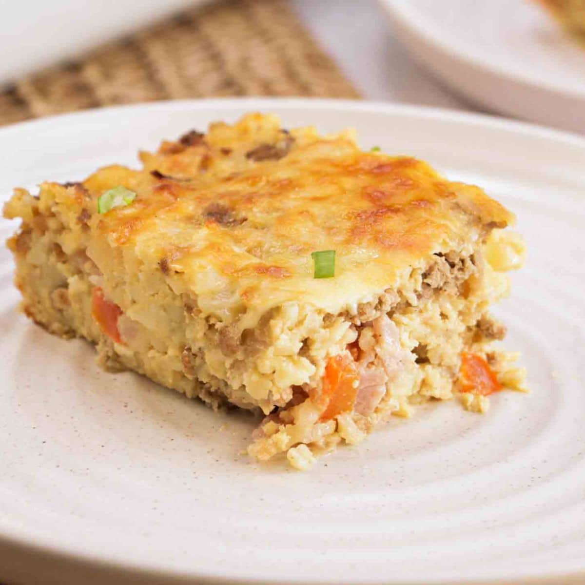 Customizable Sausage Egg Casserole: A Crowd-Pleasing Dish